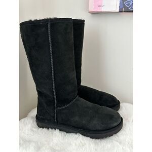 UGG Australia Tall Classic II Boots Women’s 6 M Black